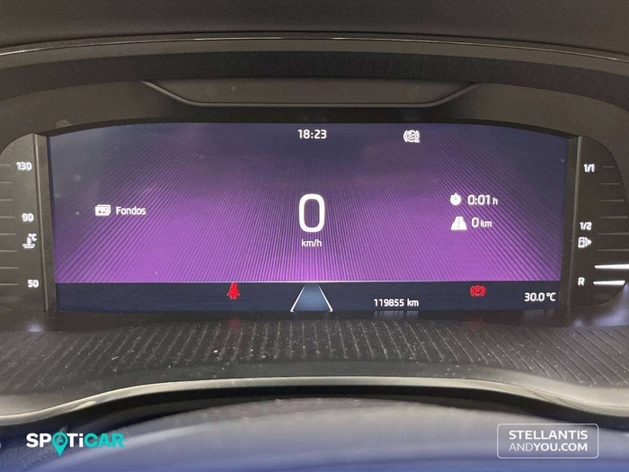 Skoda Octavia Combi 2.0 TDI Ambition 110 kW (150 CV) Vehículo usado en Sevilla Skoda Octavia Combi 2.0 TDI Ambition 110 kW (150 CV) Vehículo usado en Sevilla