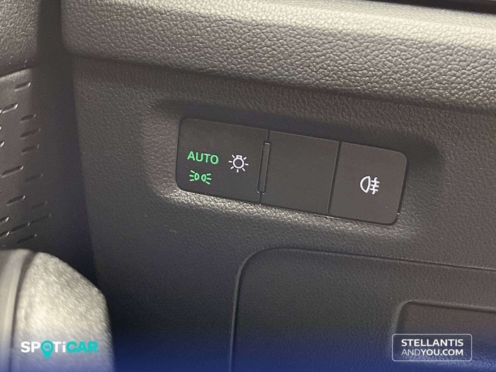 Skoda Octavia Combi 2.0 TDI Ambition 110 kW (150 CV) Vehículo usado en Sevilla Skoda Octavia Combi 2.0 TDI Ambition 110 kW (150 CV) Vehículo usado en Sevilla