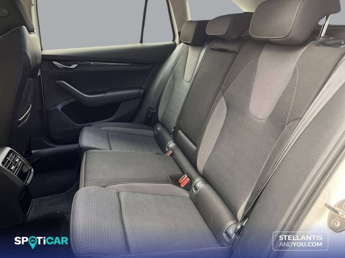 Skoda Octavia Combi 2.0 TDI Ambition 110 kW (150 CV) Vehículo usado en Sevilla Skoda Octavia Combi 2.0 TDI Ambition 110 kW (150 CV) Vehículo usado en Sevilla