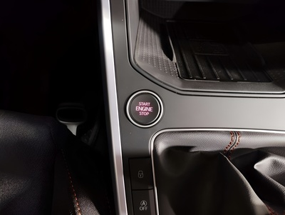 SEAT Arona 1.0 TSI FR XM 85 kW (115 CV) 17 SEAT Arona 1.0 TSI FR XM 85 kW (115 CV) 17