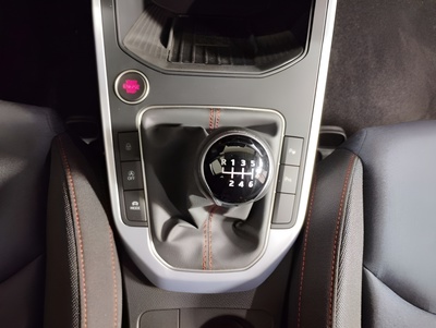 SEAT Arona 1.0 TSI FR XM 85 kW (115 CV) 16 SEAT Arona 1.0 TSI FR XM 85 kW (115 CV) 16