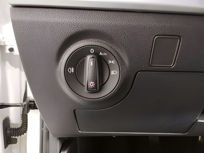 SEAT Arona 1.0 TSI FR XM 85 kW (115 CV) Vehículo usado en Sevilla SEAT Arona 1.0 TSI FR XM 85 kW (115 CV) Vehículo usado en Sevilla