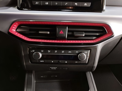 SEAT Ibiza 1.0 TSI S&S FR XS 85 kW (115 CV) 12 SEAT Ibiza 1.0 TSI S&S FR XS 85 kW (115 CV) 12