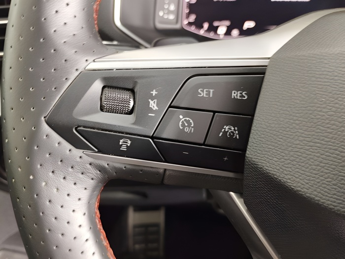 SEAT Tarraco 2.0 TDI S&S FR Edition DSG 110 kW (150 CV) Vehículo usado en Sevilla SEAT Tarraco 2.0 TDI S&S FR Edition DSG 110 kW (150 CV) Vehículo usado en Sevilla