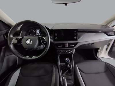 Skoda Kamiq 1.0 TSI Active 70 kW (95 CV) 7 Skoda Kamiq 1.0 TSI Active 70 kW (95 CV) 7