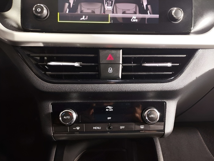 Skoda Kamiq 1.0 TSI Ambition 81 kW (110 CV) Vehículo usado en Sevilla Skoda Kamiq 1.0 TSI Ambition 81 kW (110 CV) Vehículo usado en Sevilla