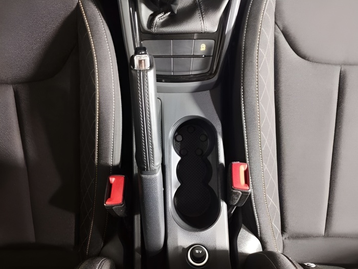 Skoda Kamiq 1.0 TSI Ambition 81 kW (110 CV) Vehículo usado en Sevilla Skoda Kamiq 1.0 TSI Ambition 81 kW (110 CV) Vehículo usado en Sevilla