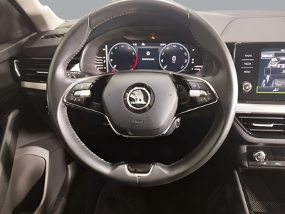 Skoda Kamiq 1.0 TSI Ambition 81 kW (110 CV) 17 Skoda Kamiq 1.0 TSI Ambition 81 kW (110 CV) 17