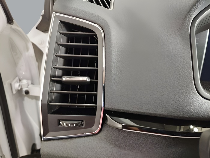 Skoda Karoq 1.5 TSI ACT Design DSG 110 kW (150 CV) Vehículo usado en Sevilla Skoda Karoq 1.5 TSI ACT Design DSG 110 kW (150 CV) Vehículo usado en Sevilla