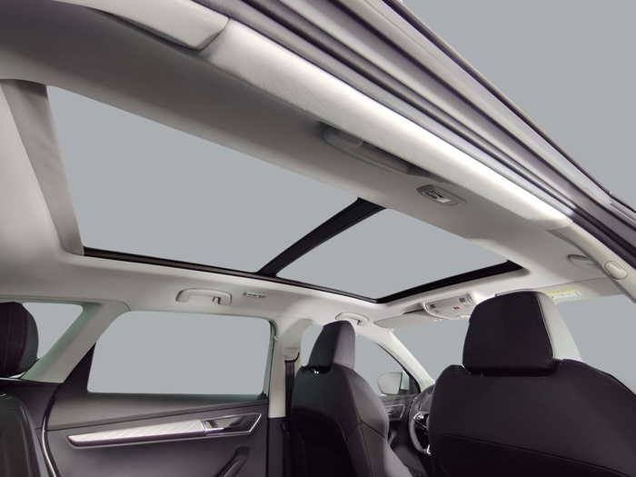 Skoda Karoq 1.5 TSI ACT Design DSG 110 kW (150 CV) Vehículo usado en Sevilla Skoda Karoq 1.5 TSI ACT Design DSG 110 kW (150 CV) Vehículo usado en Sevilla