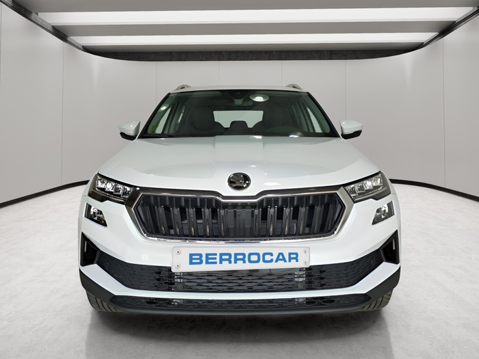 Skoda Karoq 1.5 TSI ACT Design DSG 110 kW (150 CV) Vehículo usado en Sevilla Skoda Karoq 1.5 TSI ACT Design DSG 110 kW (150 CV) Vehículo usado en Sevilla