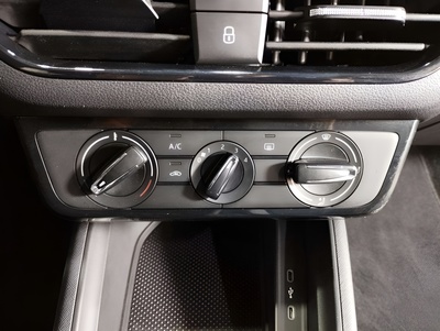 Skoda Scala 1.0 TSI Essence 70 kW (95 CV) 18 Skoda Scala 1.0 TSI Essence 70 kW (95 CV) 18