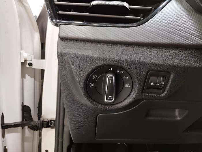 Skoda Scala 1.0 TSI Essence 70 kW (95 CV) Vehículo usado en Sevilla Skoda Scala 1.0 TSI Essence 70 kW (95 CV) Vehículo usado en Sevilla