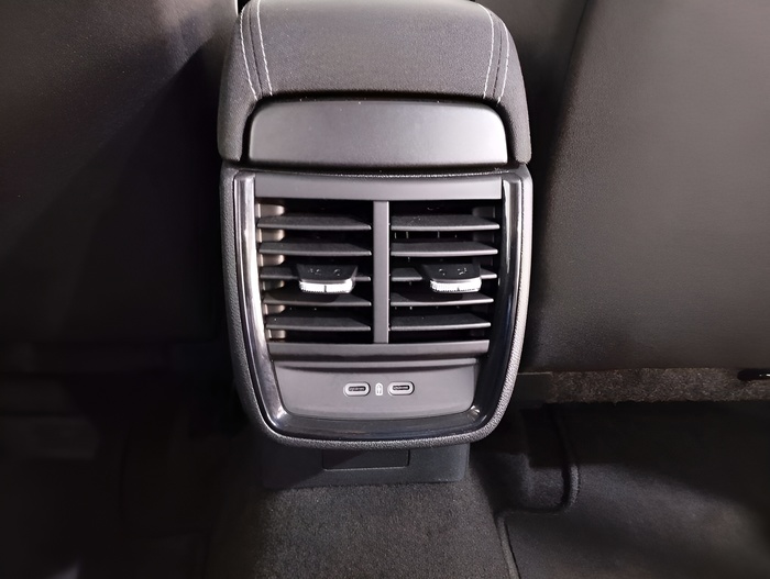 Skoda Scala 1.0 TSI Essence 70 kW (95 CV) Vehículo usado en Sevilla Skoda Scala 1.0 TSI Essence 70 kW (95 CV) Vehículo usado en Sevilla