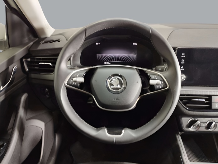 Skoda Scala 1.0 TSI Essence 70 kW (95 CV) Vehículo usado en Sevilla Skoda Scala 1.0 TSI Essence 70 kW (95 CV) Vehículo usado en Sevilla