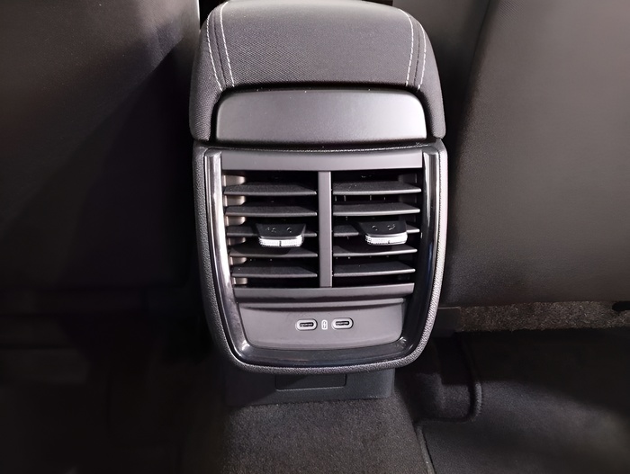 Skoda Scala 1.0 TSI Essence 70 kW (95 CV) Vehículo usado en Sevilla Skoda Scala 1.0 TSI Essence 70 kW (95 CV) Vehículo usado en Sevilla