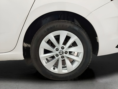 Skoda Scala 1.0 TSI Essence 70 kW (95 CV) 6 Skoda Scala 1.0 TSI Essence 70 kW (95 CV) 6