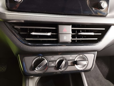 Skoda Scala 1.0 TSI Essence 70 kW (95 CV) 19 Skoda Scala 1.0 TSI Essence 70 kW (95 CV) 19