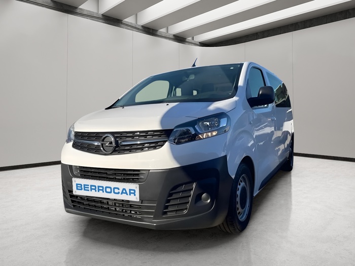 Opel Vivaro Combi 1.5 Diesel M Standard Express 88 kW (120 CV) Vehículo usado en Sevilla Opel Vivaro Combi 1.5 Diesel M Standard Express 88 kW (120 CV) Vehículo usado en Sevilla