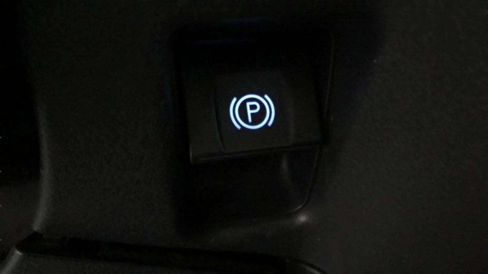 Toyota Avensis 115D Advance 82 kW (112 CV) Vehículo usado en Sevilla Toyota Avensis 115D Advance 82 kW (112 CV) Vehículo usado en Sevilla