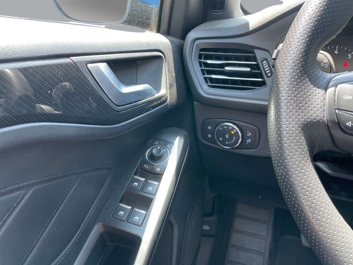 Ford Focus 1.0 Ecoboost MHEV ST-Line 92 kW (125 CV) Vehículo usado en Sevilla Ford Focus 1.0 Ecoboost MHEV ST-Line 92 kW (125 CV) Vehículo usado en Sevilla