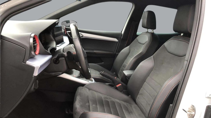 SEAT Arona 1.5 TSI FR XL DSG 110 kW (150 CV) Vehículo usado en Sevilla SEAT Arona 1.5 TSI FR XL DSG 110 kW (150 CV) Vehículo usado en Sevilla