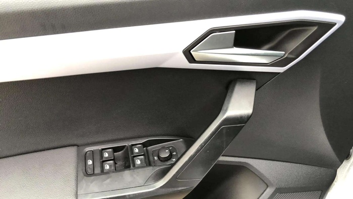 SEAT Arona 1.5 TSI FR XL DSG 110 kW (150 CV) Vehículo usado en Sevilla SEAT Arona 1.5 TSI FR XL DSG 110 kW (150 CV) Vehículo usado en Sevilla