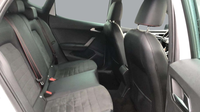 SEAT Arona 1.5 TSI FR XL DSG 110 kW (150 CV) Vehículo usado en Sevilla SEAT Arona 1.5 TSI FR XL DSG 110 kW (150 CV) Vehículo usado en Sevilla