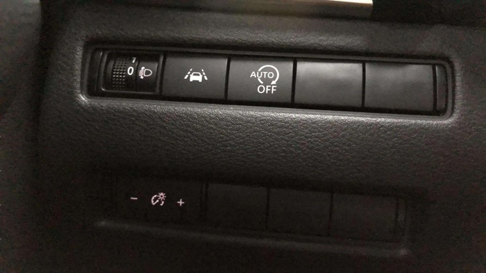 Nissan Qashqai DIG-T 140 mHEV Acenta 4x2 103 kW (140 CV) Vehículo usado en Sevilla Nissan Qashqai DIG-T 140 mHEV Acenta 4x2 103 kW (140 CV) Vehículo usado en Sevilla