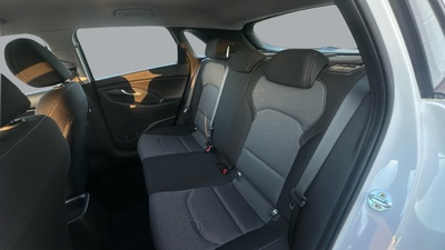 Hyundai i30 1.0 TGDI Klass 88 kW (120 CV) 13 Hyundai i30 1.0 TGDI Klass 88 kW (120 CV) 13