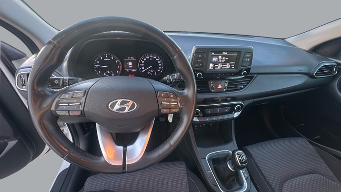 Hyundai i30 1.0 TGDI Klass 88 kW (120 CV) Vehículo usado en Sevilla Hyundai i30 1.0 TGDI Klass 88 kW (120 CV) Vehículo usado en Sevilla