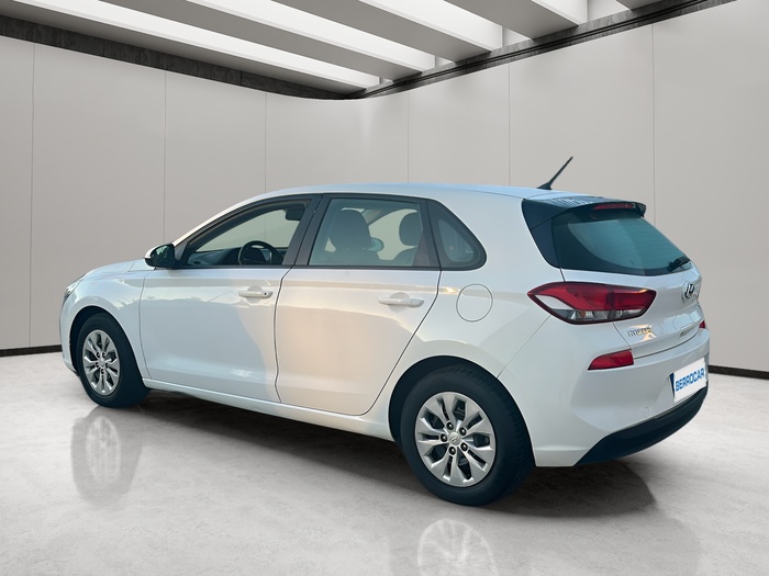 Hyundai i30 1.0 TGDI Klass 88 kW (120 CV) Vehículo usado en Sevilla Hyundai i30 1.0 TGDI Klass 88 kW (120 CV) Vehículo usado en Sevilla