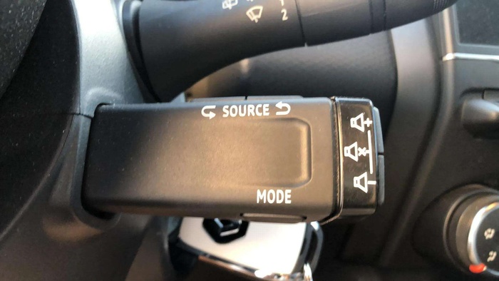 Renault Clio Equilibre TCe 66 kW (90 CV) Vehículo usado en Sevilla Renault Clio Equilibre TCe 66 kW (90 CV) Vehículo usado en Sevilla