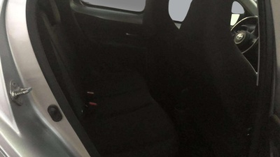 Toyota Aygo X Cross 1.0 VVT-I Play 53 kW (72 CV) 11 Toyota Aygo X Cross 1.0 VVT-I Play 53 kW (72 CV) 11