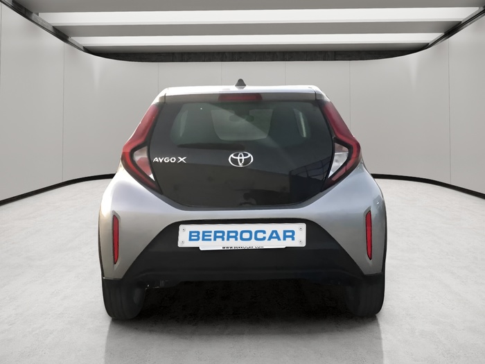 Toyota Aygo X Cross 1.0 VVT-I Play 53 kW (72 CV) Vehículo usado en Sevilla Toyota Aygo X Cross 1.0 VVT-I Play 53 kW (72 CV) Vehículo usado en Sevilla