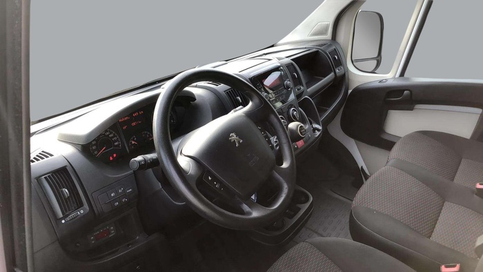 Peugeot Boxer Furgon BlueHDi 130 335 L3H2 96 kW (130 CV) Vehículo usado en Sevilla Peugeot Boxer Furgon BlueHDi 130 335 L3H2 96 kW (130 CV) Vehículo usado en Sevilla