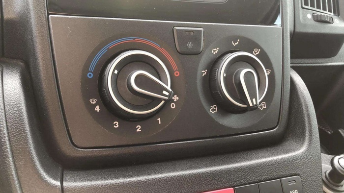 Peugeot Boxer Furgon BlueHDi 130 335 L3H2 96 kW (130 CV) Vehículo usado en Sevilla Peugeot Boxer Furgon BlueHDi 130 335 L3H2 96 kW (130 CV) Vehículo usado en Sevilla