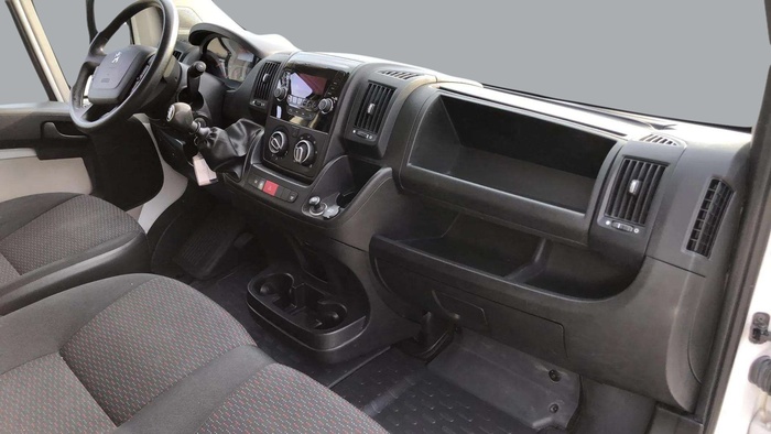 Peugeot Boxer Furgon BlueHDi 130 335 L3H2 96 kW (130 CV) Vehículo usado en Sevilla Peugeot Boxer Furgon BlueHDi 130 335 L3H2 96 kW (130 CV) Vehículo usado en Sevilla