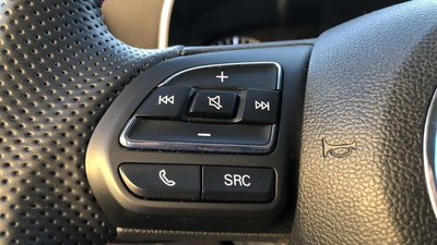 MG ZS 1.5 Comfort 78 kW (106 CV) 22 MG ZS 1.5 Comfort 78 kW (106 CV) 22