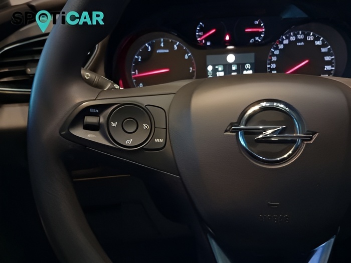 Opel Grandland X 1.2 Turbo Selective 96 kW (130 CV) Vehículo usado en Sevilla Opel Grandland X 1.2 Turbo Selective 96 kW (130 CV) Vehículo usado en Sevilla