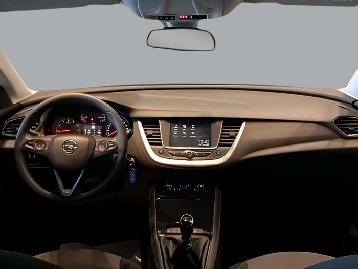 Opel Grandland X 1.2 Turbo Selective 96 kW (130 CV) Vehículo usado en Sevilla Opel Grandland X 1.2 Turbo Selective 96 kW (130 CV) Vehículo usado en Sevilla