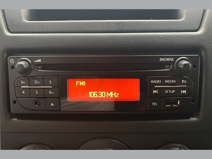 Renault Master Furgon dCi 110 T L3H2 3500 81 kW (110 CV) Vehículo usado en Sevilla Renault Master Furgon dCi 110 T L3H2 3500 81 kW (110 CV) Vehículo usado en Sevilla