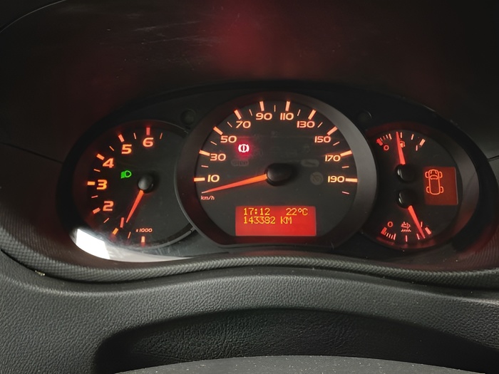 Renault Master Furgon dCi 110 T L3H2 3500 81 kW (110 CV) Vehículo usado en Sevilla Renault Master Furgon dCi 110 T L3H2 3500 81 kW (110 CV) Vehículo usado en Sevilla