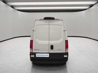 Iveco Daily Furgon 2.3 TD 35S 16 V 4100/H2 115 kW (156 CV) 6 Iveco Daily Furgon 2.3 TD 35S 16 V 4100/H2 115 kW (156 CV) 6