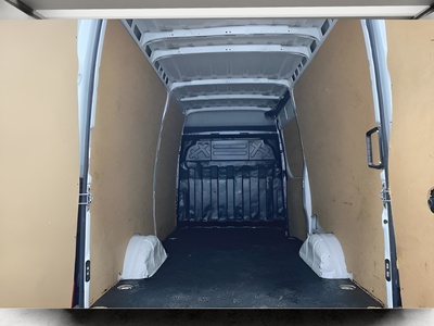 Iveco Daily Furgon 2.3 TD 35S 16 V 4100/H2 115 kW (156 CV) 10 Iveco Daily Furgon 2.3 TD 35S 16 V 4100/H2 115 kW (156 CV) 10