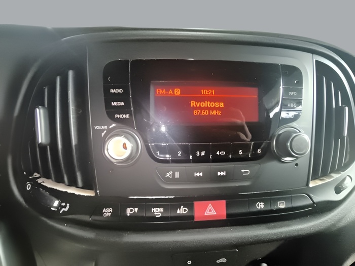 Fiat Dobló Cargo 1.3 Multijet Base 55 kW (75 CV) Vehículo usado en Sevilla Fiat Dobló Cargo 1.3 Multijet Base 55 kW (75 CV) Vehículo usado en Sevilla