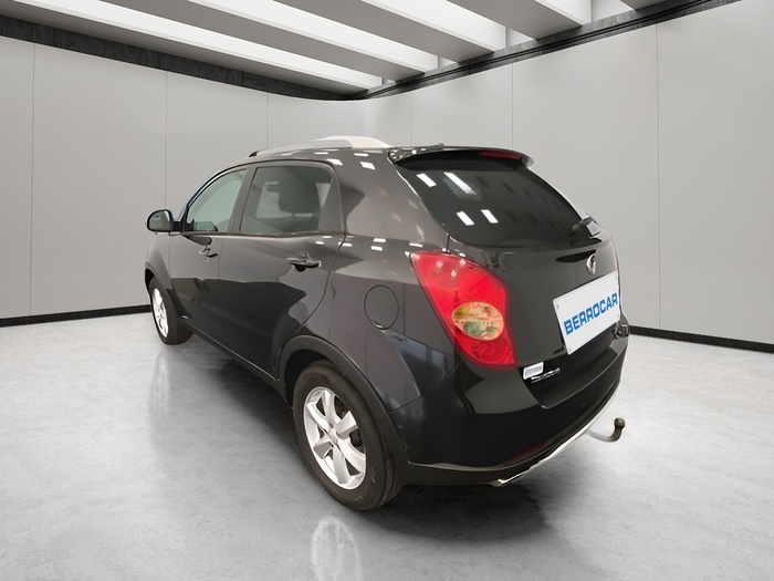 Ssangyong Korando 2.0 D20T Line 4x2 129 kW (175 CV) Vehículo usado en Sevilla Ssangyong Korando 2.0 D20T Line 4x2 129 kW (175 CV) Vehículo usado en Sevilla