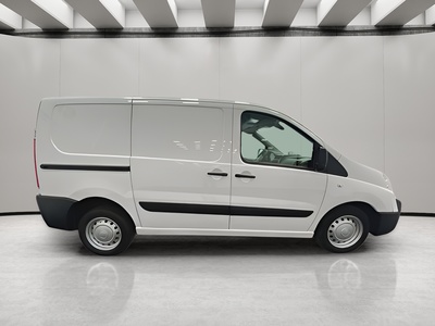 Fiat Scudo Furgon 1.6 MultiJet 10 Comfort 66 kW (90 CV) 5 Fiat Scudo Furgon 1.6 MultiJet 10 Comfort 66 kW (90 CV) 5
