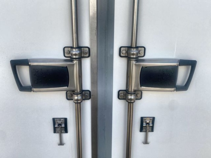 Citroen Jumpy Cabina BlueHDi 120 Talla M Confort 90 kW (122 CV) Vehículo usado en Sevilla Citroen Jumpy Cabina BlueHDi 120 Talla M Confort 90 kW (122 CV) Vehículo usado en Sevilla