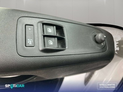Peugeot Boxer Furgon BlueHDi 140 S&S 335 L3H2 103 kW (140 CV) 13 Peugeot Boxer Furgon BlueHDi 140 S&S 335 L3H2 103 kW (140 CV) 13